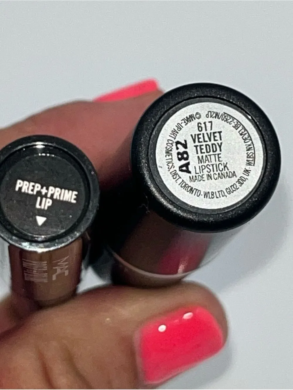 New MAC MACXIMAL Matte Lipstick Velvet Teddy 617 - 0.12 OZ W Prep Primer